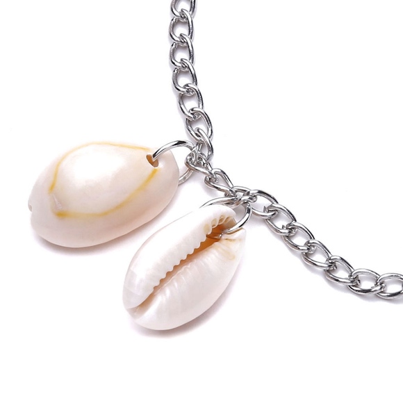 'Beachy' Shell Detail Multilayer Silver Necklace - Picture 5 of 7